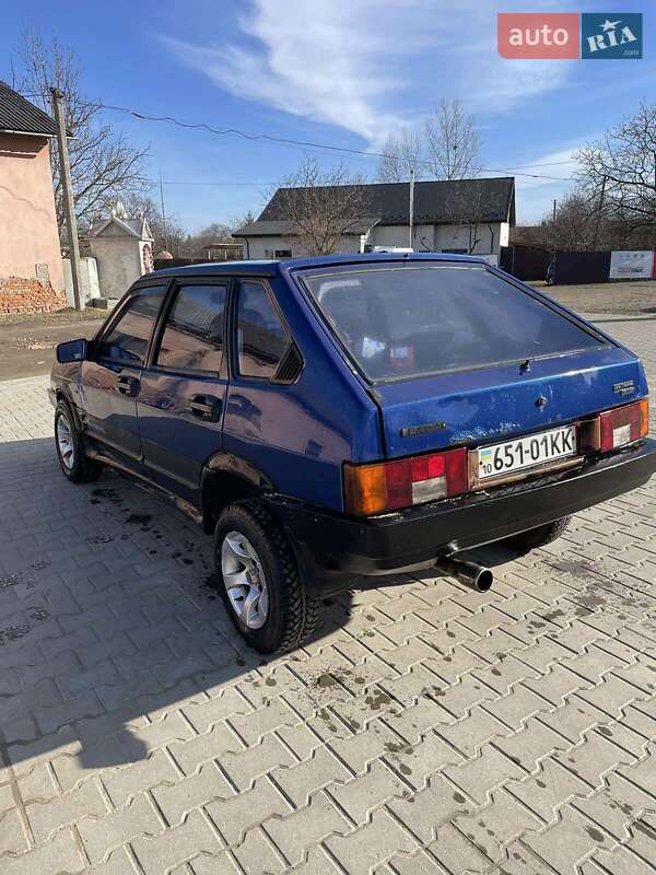 Хетчбек ВАЗ / Lada 2109 1992 в Косові