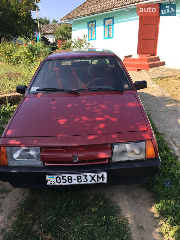Хэтчбек ВАЗ / Lada 2109 1990 в Каменец-Подольском