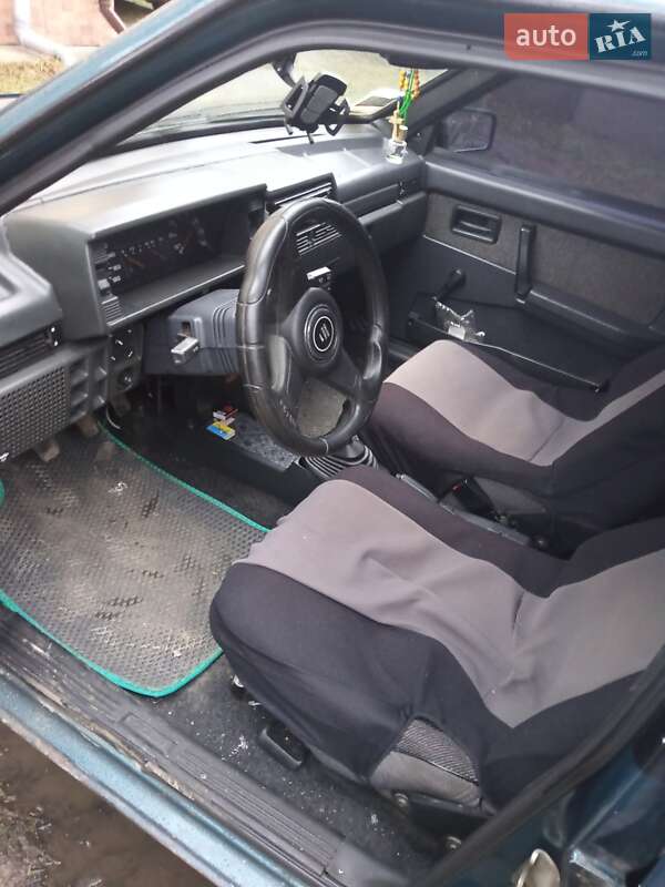 Хэтчбек ВАЗ / Lada 2109 2002 в Галиче