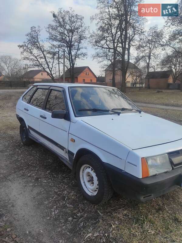 Хэтчбек ВАЗ / Lada 2109 1992 в Лубнах