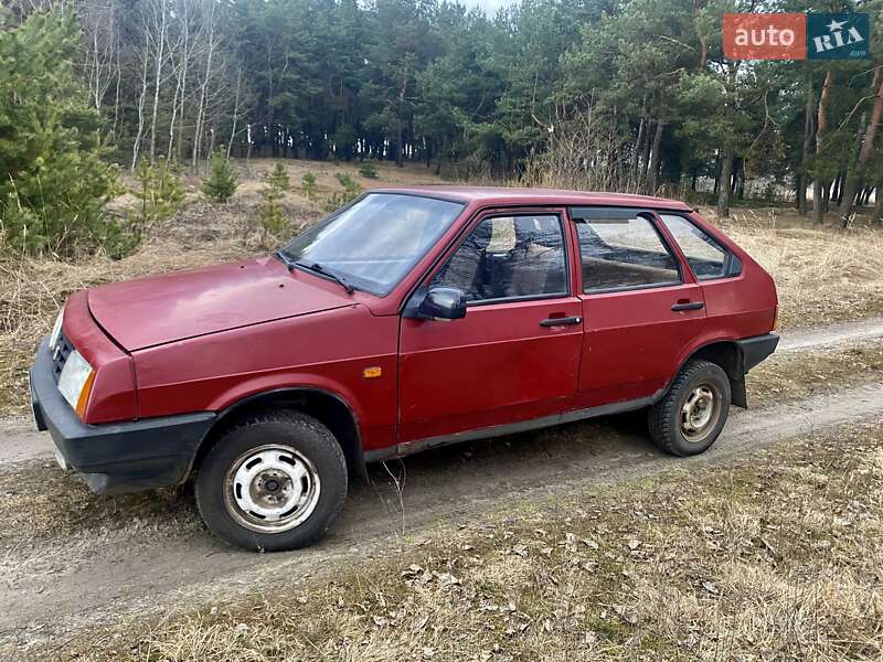 Хэтчбек ВАЗ / Lada 2109 1988 в Ахтырке