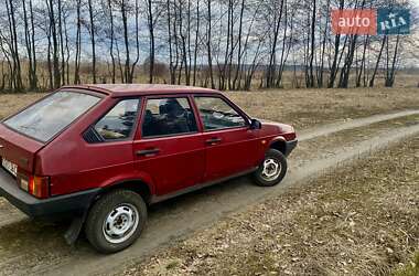 Хэтчбек ВАЗ 2109 1988 в 