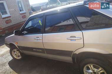 Хетчбек ВАЗ / Lada 2109 2002 в Харкові