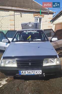 Хетчбек ВАЗ / Lada 2109 2002 в Харкові