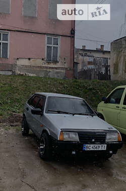 Хэтчбек ВАЗ / Lada 2109 2002 в Рогатине