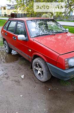 Хэтчбек ВАЗ / Lada 2109 1991 в Золочеве