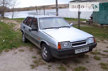 Хэтчбек ВАЗ / Lada 2109 2003 в Киеве