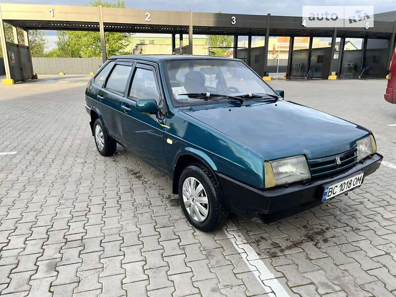 Хэтчбек ВАЗ / Lada 2109 1997 в Червонограде