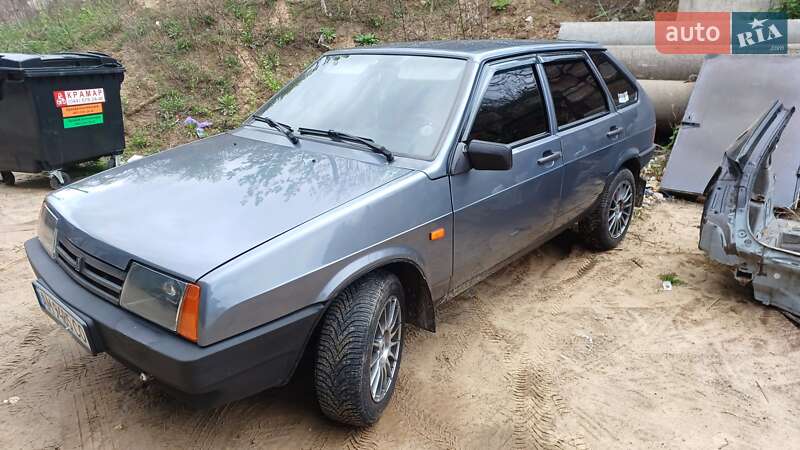 Хэтчбек ВАЗ / Lada 2109 2006 в Олевске