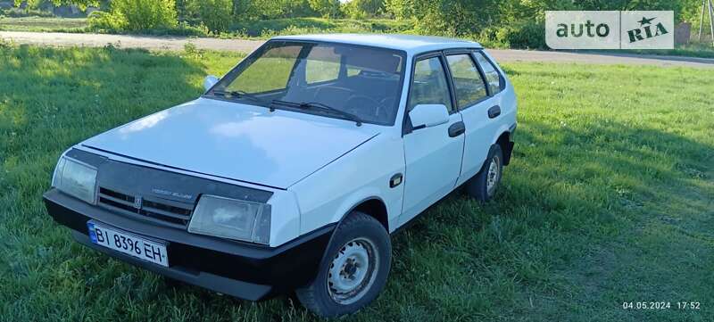 Хэтчбек ВАЗ / Lada 2109 1991 в Карловке