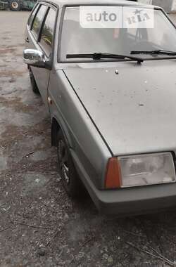 Хэтчбек ВАЗ / Lada 2109 1990 в Березане