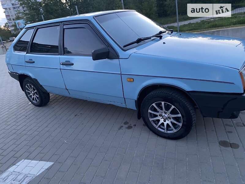 Хэтчбек ВАЗ / Lada 2109 1992 в Сумах