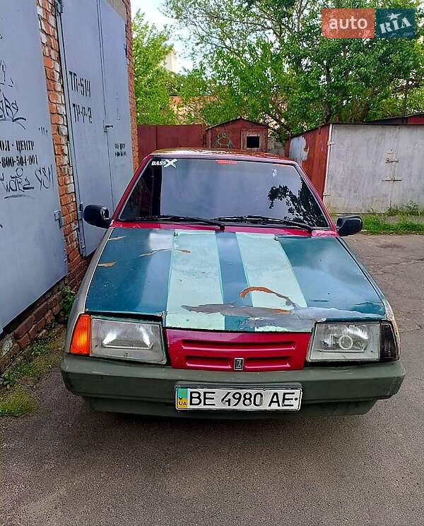 Хэтчбек ВАЗ / Lada 2109 1991 в Николаеве