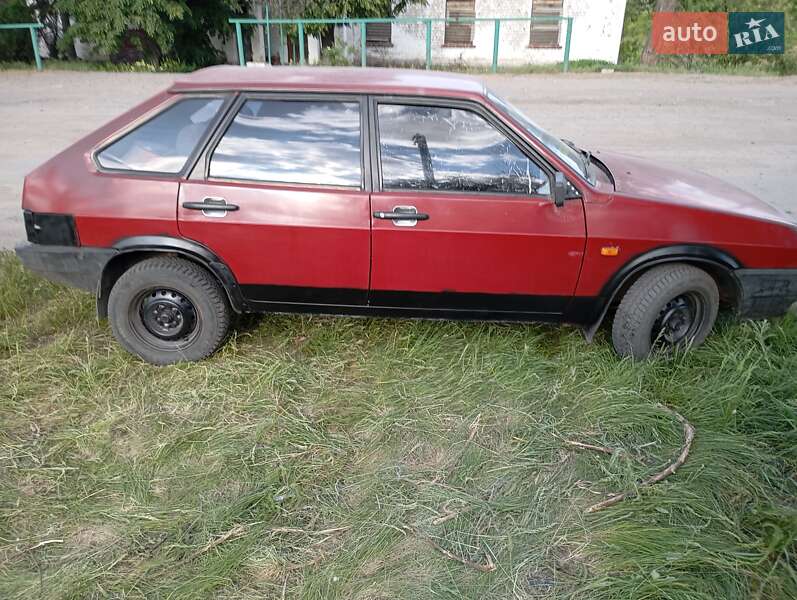 Хэтчбек ВАЗ / Lada 2109 1995 в Славянске