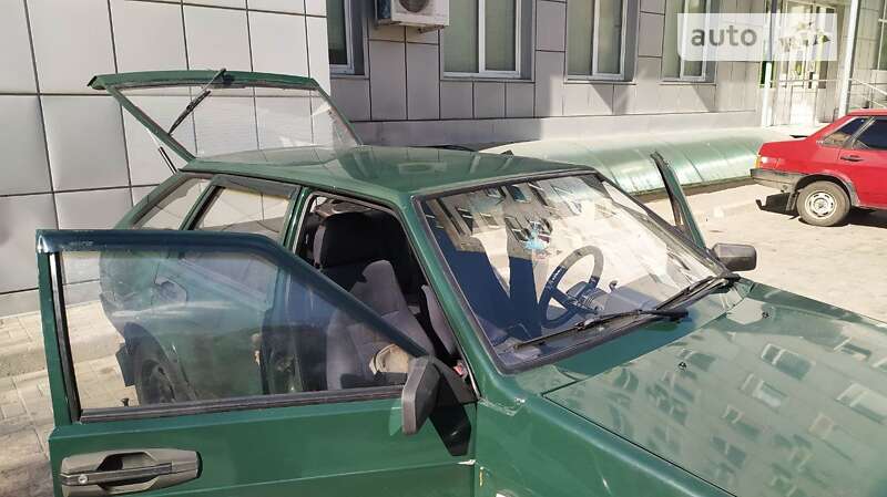Седан ВАЗ / Lada 2109 1998 в Запорожье