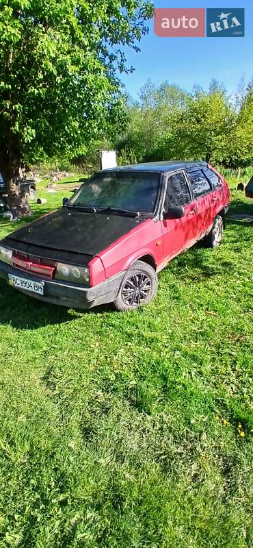 Хэтчбек ВАЗ / Lada 2109 1990 в Корце