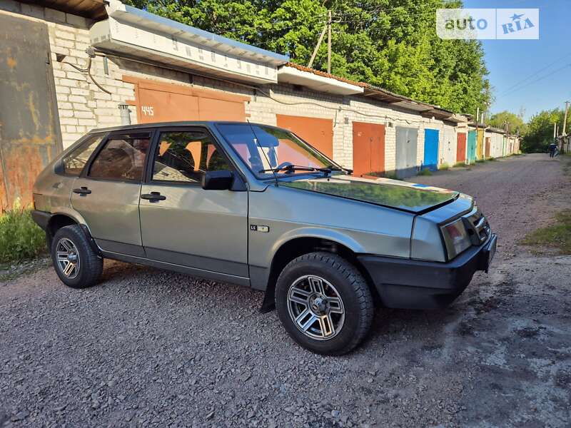 Хэтчбек ВАЗ / Lada 2109 1991 в Житомире