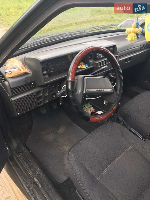 Хэтчбек ВАЗ / Lada 2109 2005 в Чернигове