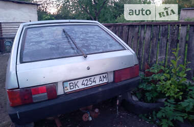 Хэтчбек ВАЗ / Lada 2109 2002 в Шепетовке