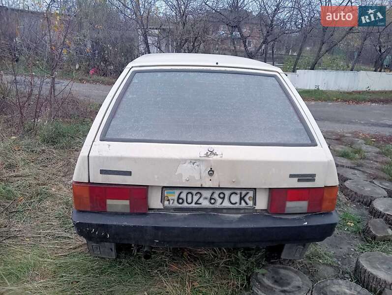 Хэтчбек ВАЗ / Lada 2109 1988 в Миргороде