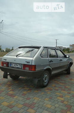 Хэтчбек ВАЗ / Lada 2109 2004 в Белгороде-Днестровском