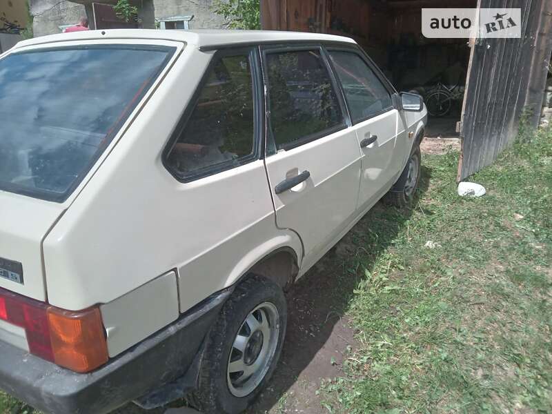 Хэтчбек ВАЗ / Lada 2109 1994 в Косове
