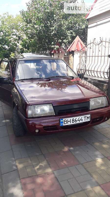 Хэтчбек ВАЗ / Lada 2109 1998 в Вознесенске