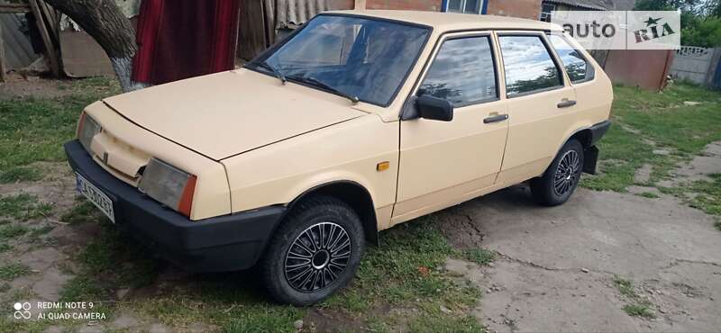 Хэтчбек ВАЗ / Lada 2109 1988 в Смеле