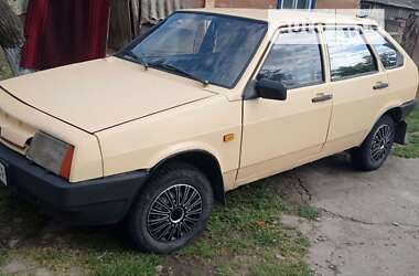 Хэтчбек ВАЗ / Lada 2109 1988 в Смеле