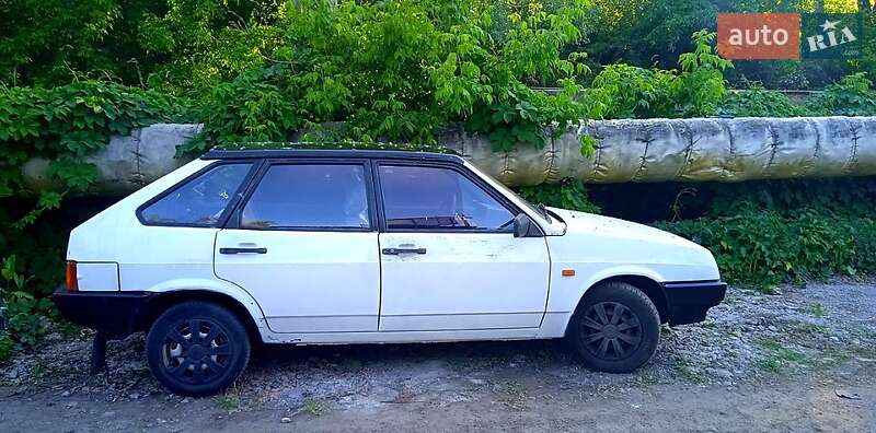 Хетчбек ВАЗ / Lada 2109 1992 в Києві