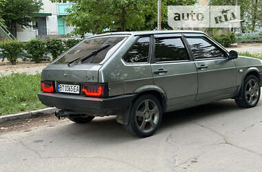 Хэтчбек ВАЗ / Lada 2109 2002 в Херсоне