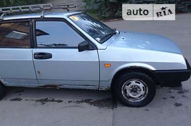 Хэтчбек ВАЗ / Lada 2109 2003 в Харькове