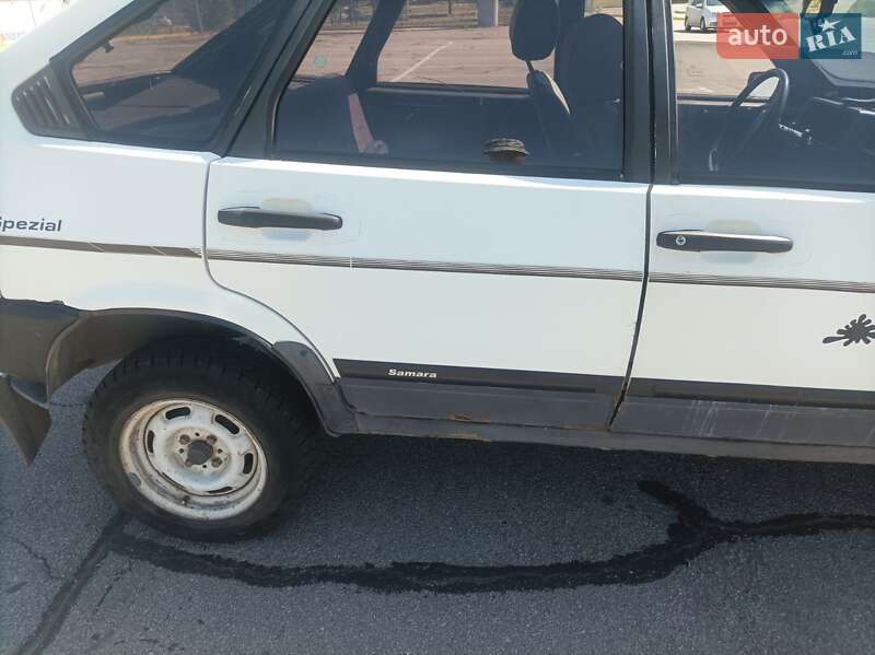 Хетчбек ВАЗ / Lada 2109 1994 в Запоріжжі фото 2 Хетчбек ВАЗ / Lada 2109 1994 в Запоріжжі