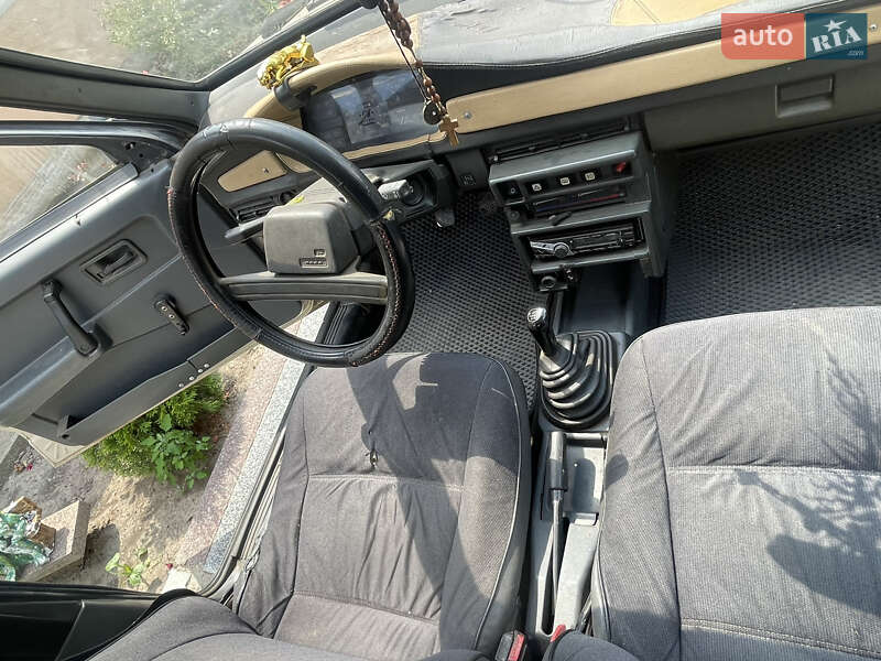 Хетчбек ВАЗ / Lada 2109 1989 в Корсунь-Шевченківському фото 4 Хетчбек ВАЗ / Lada 2109 1989 в Корсунь-Шевченківському