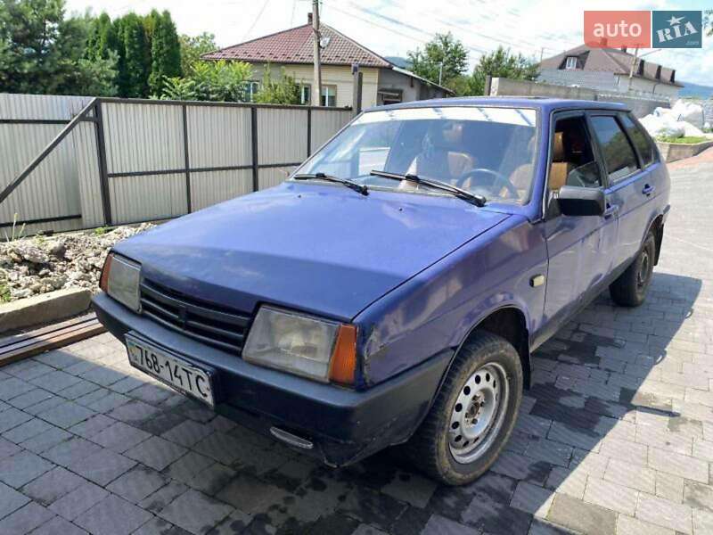 Хэтчбек ВАЗ 2109 1990 в 