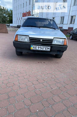 Хэтчбек ВАЗ / Lada 2109 2005 в Каменском