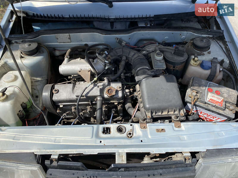 Хетчбек ВАЗ / Lada 2109 2005 в Кам'янському