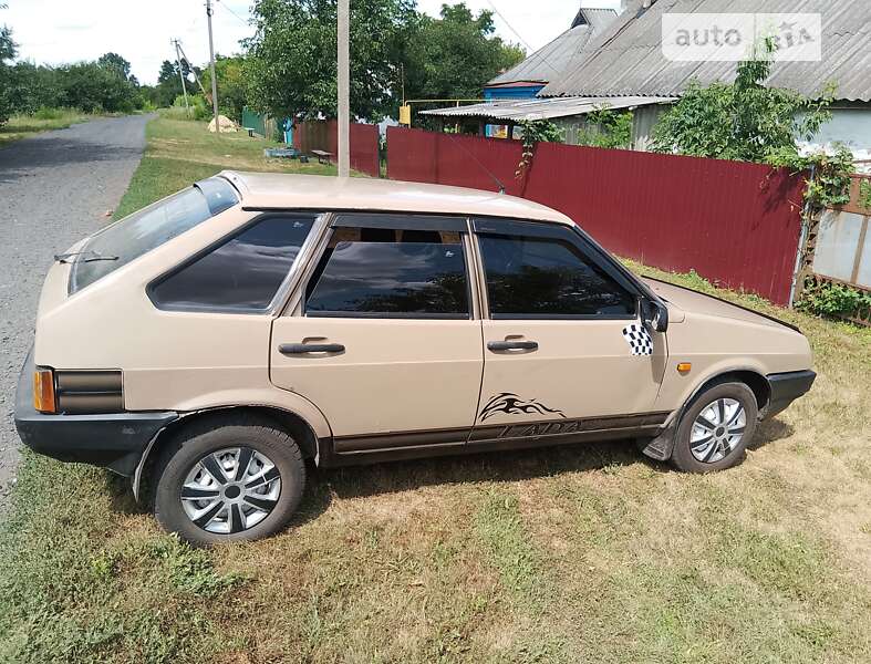 Хэтчбек ВАЗ / Lada 2109 1995 в Гребенке