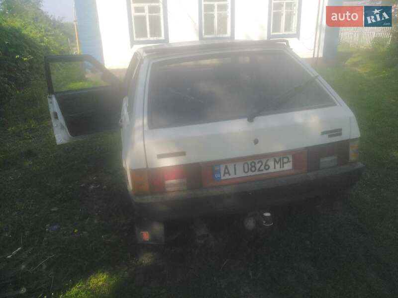 Хэтчбек ВАЗ / Lada 2109 1995 в Киеве