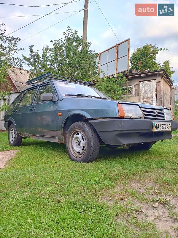 Хэтчбек ВАЗ / Lada 2109 2005 в Киеве