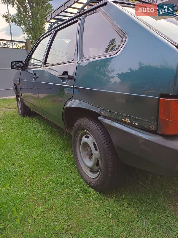 Хэтчбек ВАЗ / Lada 2109 2005 в Киеве