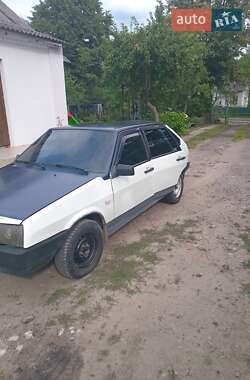 Хэтчбек ВАЗ 2109 1997 в 