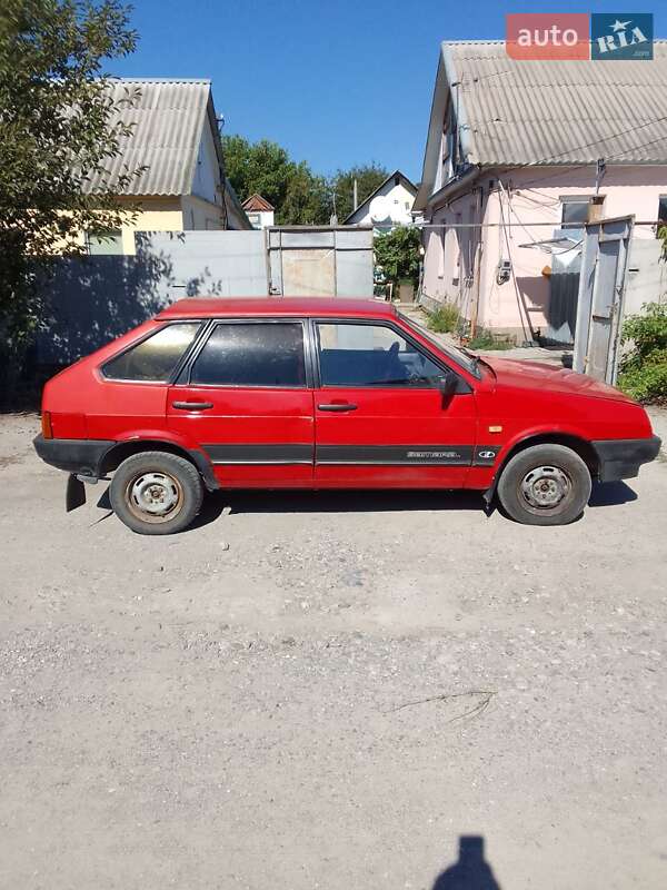 Хетчбек ВАЗ / Lada 2109 1995 в Дніпрі фото 4 Хетчбек ВАЗ / Lada 2109 1995 в Дніпрі