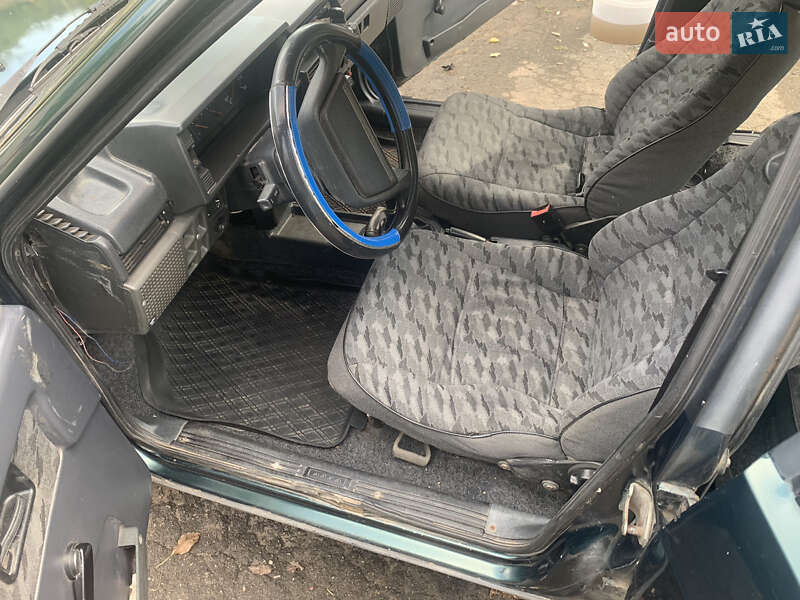 Хэтчбек ВАЗ / Lada 2109 2002 в Дубно