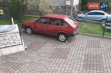 Хэтчбек ВАЗ 2109 1993 в 