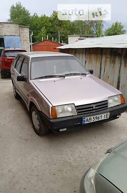 Хэтчбек ВАЗ / Lada 2109 2003 в Виннице