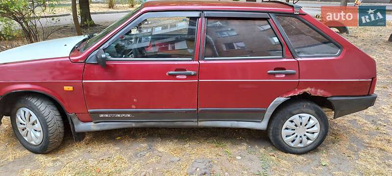 Хэтчбек ВАЗ / Lada 2109 2001 в Александрие