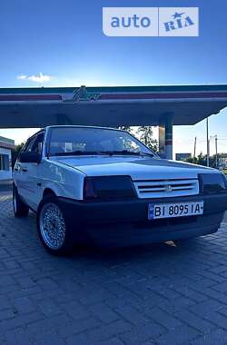 Хэтчбек ВАЗ / Lada 2109 1992 в Гадяче