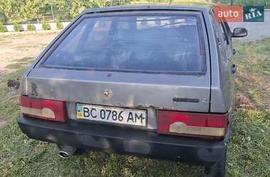 Хэтчбек ВАЗ 2109 1992 в 