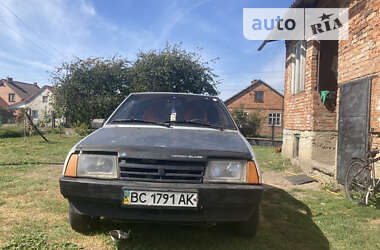 Хэтчбек ВАЗ / Lada 2109 2003 в Городке